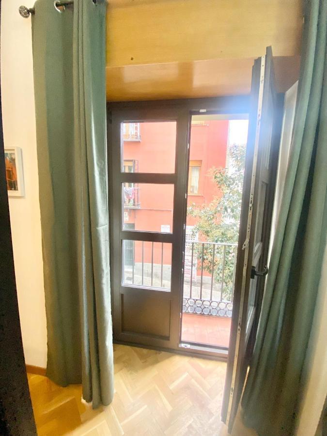 Centro Barrio Embajadores 01 Мадрид Экстерьер фото
